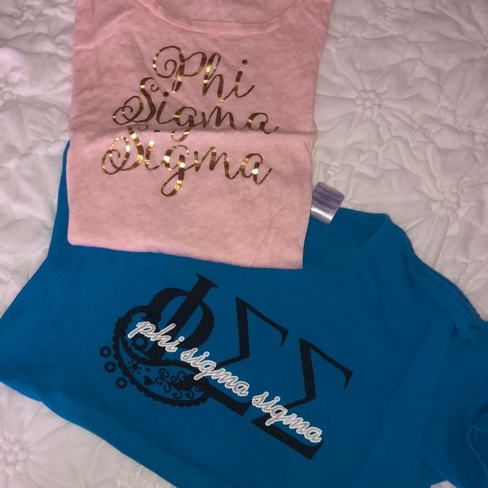 Phi Sigma Sigma Tops 2 for price of 1